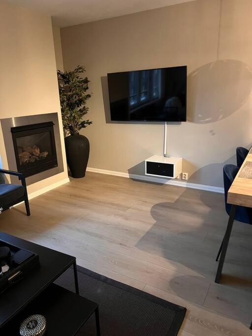 Tjuvholmen / Aker Brygge - Most Expensive Area In Oslo! Apartment Luaran gambar
