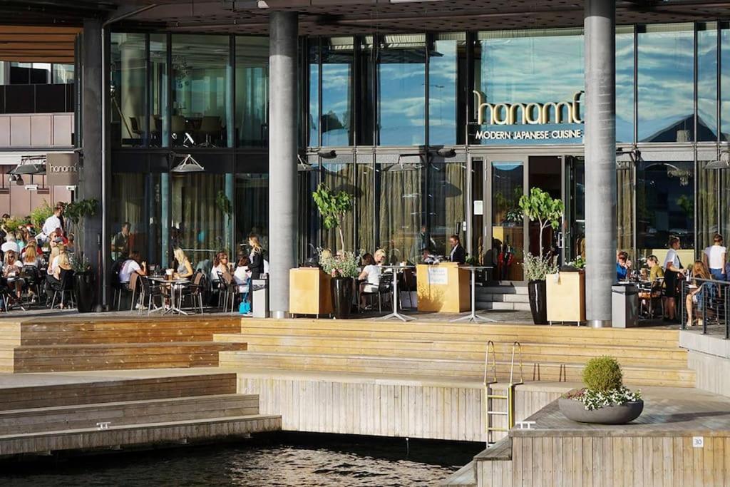 Tjuvholmen / Aker Brygge - Most Expensive Area In Oslo! Apartment Luaran gambar