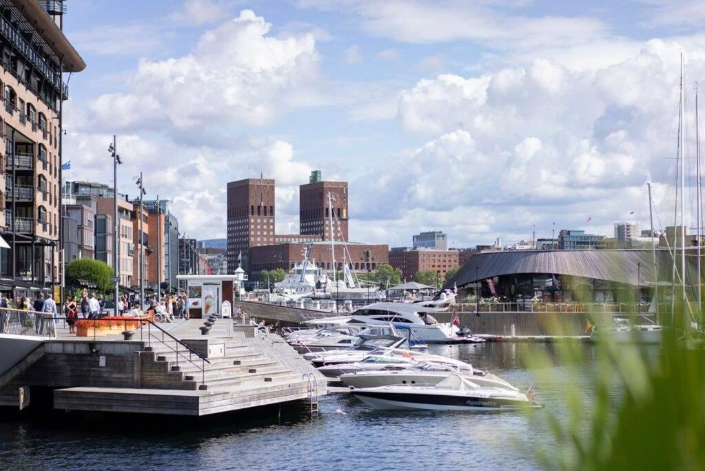 Tjuvholmen / Aker Brygge - Most Expensive Area In Oslo! Apartment Luaran gambar